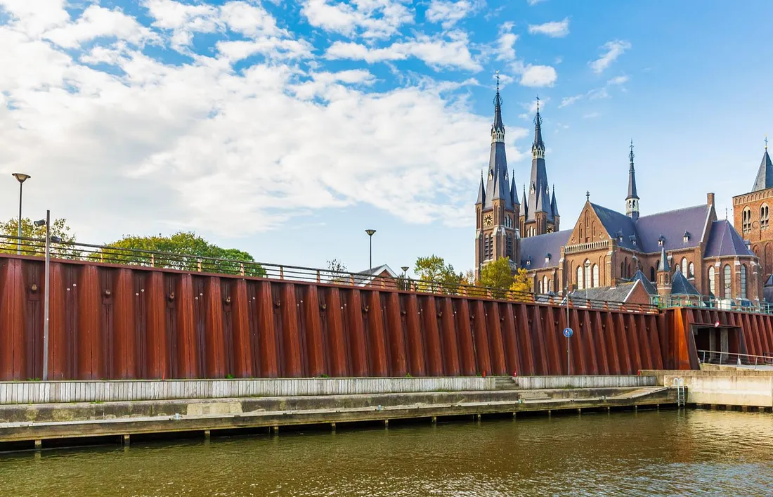 EcoSheetPile™ steel sheet piles displayed on the 2050 Materials platform for sustainable construction.