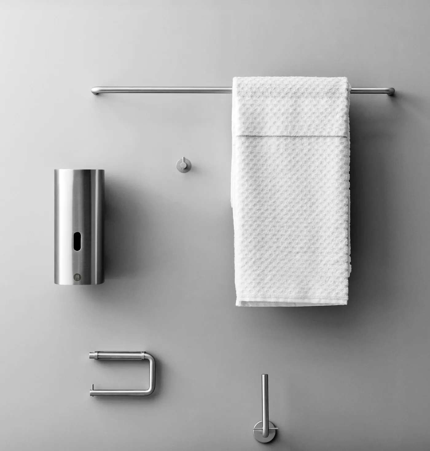 d line stainless steel architectural hardware showcasing durable, precision-engineered design